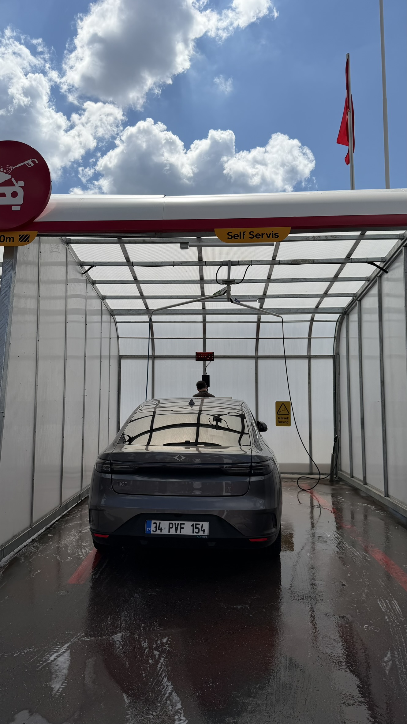 Self servis yıkama peronu girişi